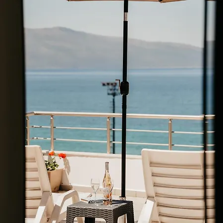 Rrapi Seaview Penthouse - By Eka Luxury Avlonya