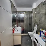 Rrapi Seaview Penthouse - By Eka Luxury Apartament