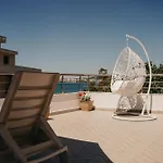 Rrapi Seaview Penthouse - By Eka Luxury Wlora