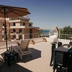 Rrapi Seaview Penthouse - By Eka Luxury Apartament Wlora