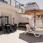 Rrapi Seaview Penthouse - By Eka Luxury