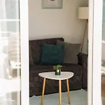 Rrapi Seaview Penthouse - By Eka Luxury Wlora