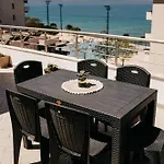 Rrapi Seaview Penthouse - By Eka Luxury Apartament