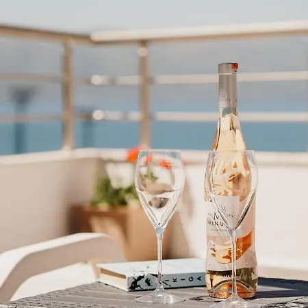 Rrapi Seaview Penthouse - By Eka Luxury Apartment *