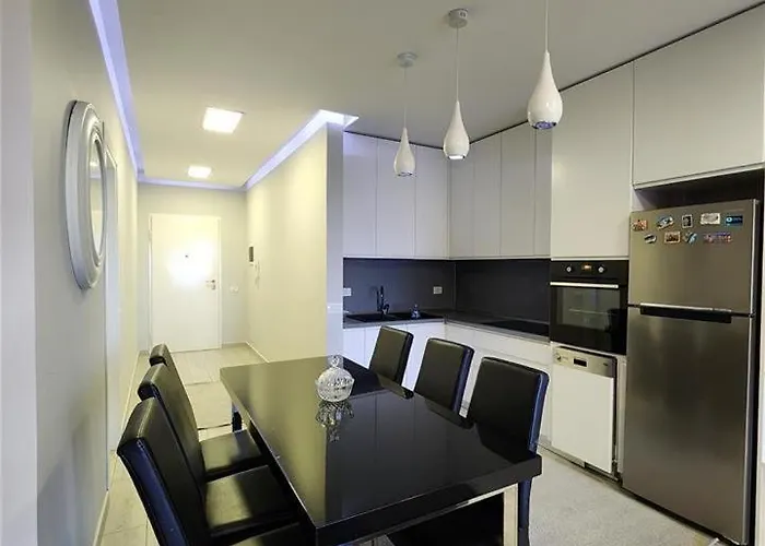 Rrapi Seaview Penthouse - By Eka Luxury Vlorë