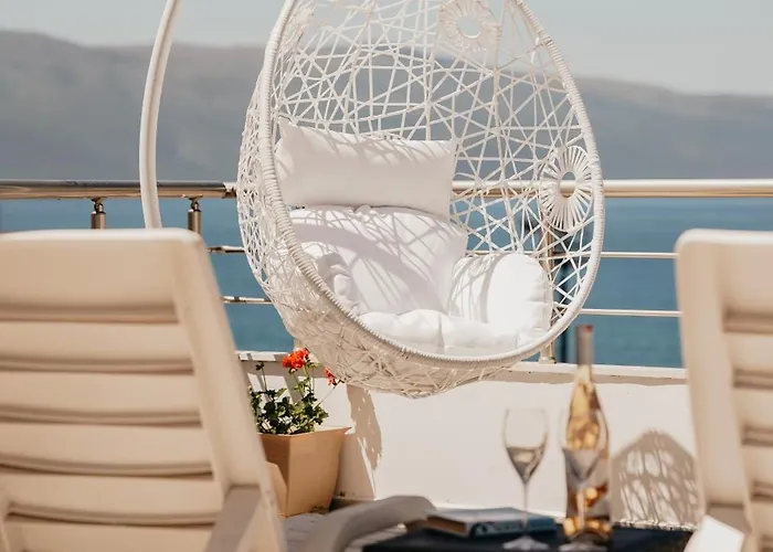 Rrapi Seaview Penthouse - By Eka Luxury Apartamento Vlorë